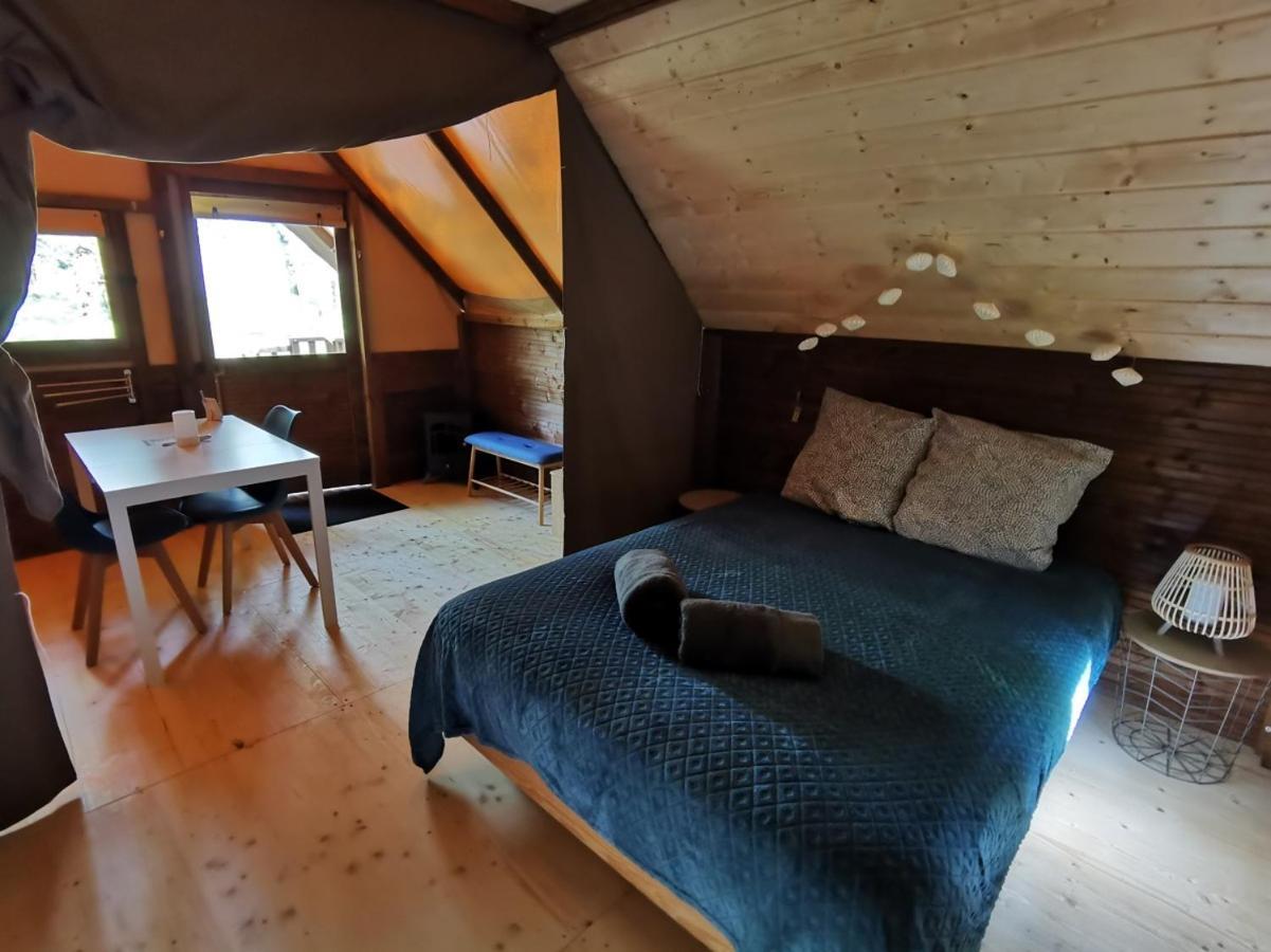 La Parenthese Meslandaise Hotell Exteriör bild